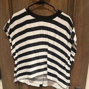 Maeve Bat Wing button back t-shirt